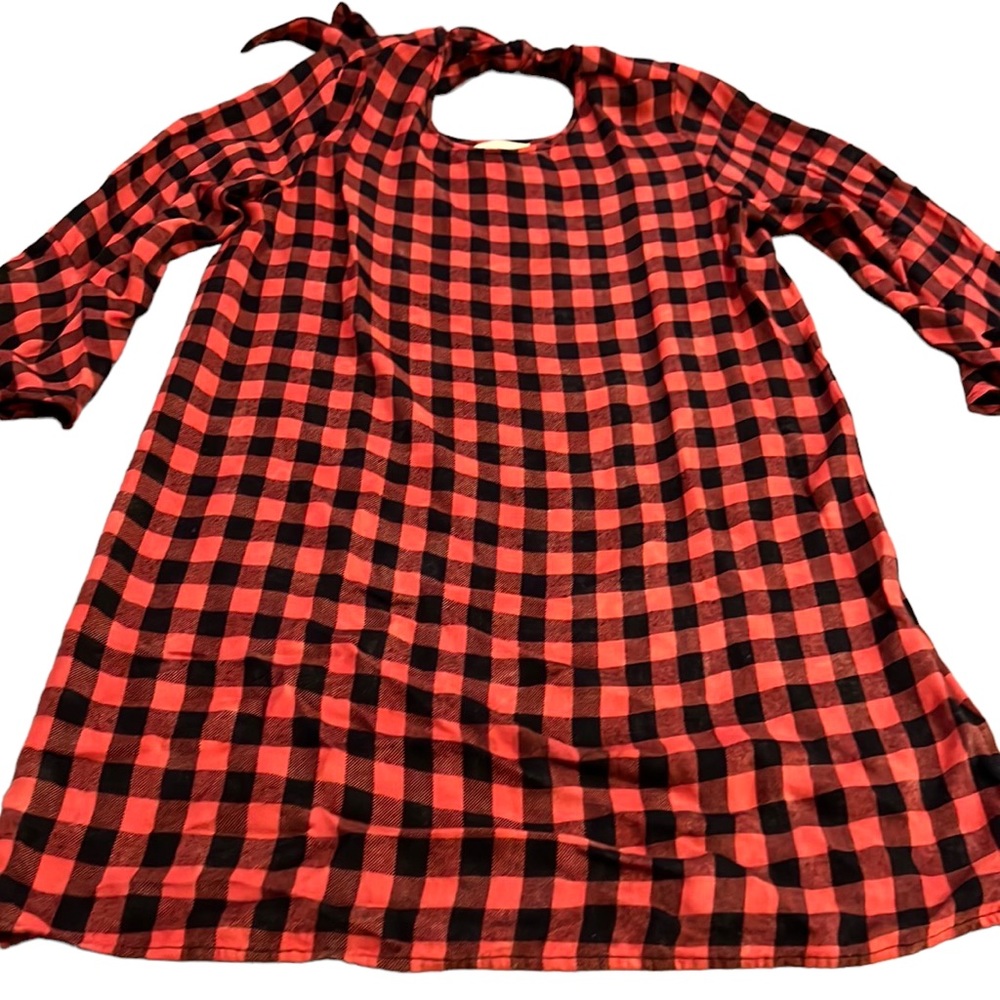 HP🎉Anthropologie Cloth and Stone cutest mini. SOFT with trumpet sleeve. Size S